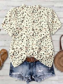 Franclia Plus Size Heart Print Fabric Ruffle Collar V-Neck Front Opening Puff Sleeve Short Sleeve Women Blouse, Suitable For Valentine's Day - Apricot - View 2