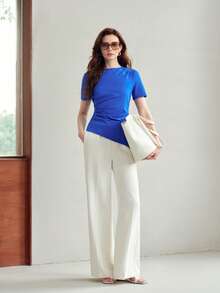 MOTF PREMIUM KAOS LENGAN PENDEK KATUN DENGAN HEM ASIMETRIS DAN KERUT, MUSIM SEMI/PANAS - Royal Blue - View 4