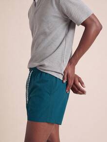 Zalmeno Men Solid Color Drawstring Waist Beach Shorts For Vacation And Leisure - Dark Green - View 5