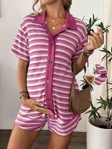 SHEIN 2 piezas Conjunto de maternidad - Camisa a rayas degradadas con pantalones cortos con cordón elástico en la cintura - Rosa Fucsia - Ver 3