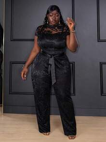 CurvyTilda Bộ jumpsuit mùa thu mới, gợi cảm, thích hợp cho hẹn hò, sinh nhật, tiệc tùng, tiệc chiêu đãi, trở lại trường học, phong cách sinh viên, đi chơi hàng ngày, cơ bản, đa năng, thường ngày, du lịch biển, xu hướng hot, phong cách đường phố, thanh lịch, đi làm, công sở thường ngày. Jumpsuit màu đen trơn, thiết kế dây ren, cổ cao, cỡ vừa, jumpsuit cỡ lớn, trang phục ngày Valentine. - màu đen - Xem 5