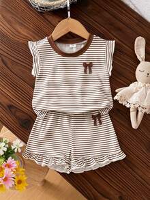 SHEIN Genkimix Kids 2件/套 女嬰幼童 0-3歲 春夏休閒日常度假 紋理針織彩色條紋荷葉袖圓領T恤與短褲套裝 - 咖啡棕 - 查看 6