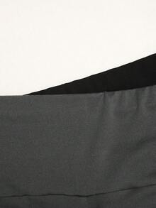 SHEIN Girlism 少女两件套黑色和灰色纯色高腰休闲针织短裤，瑜伽短裤，手机袋，春夏运动休闲套装 - 彩色 - 查看 5