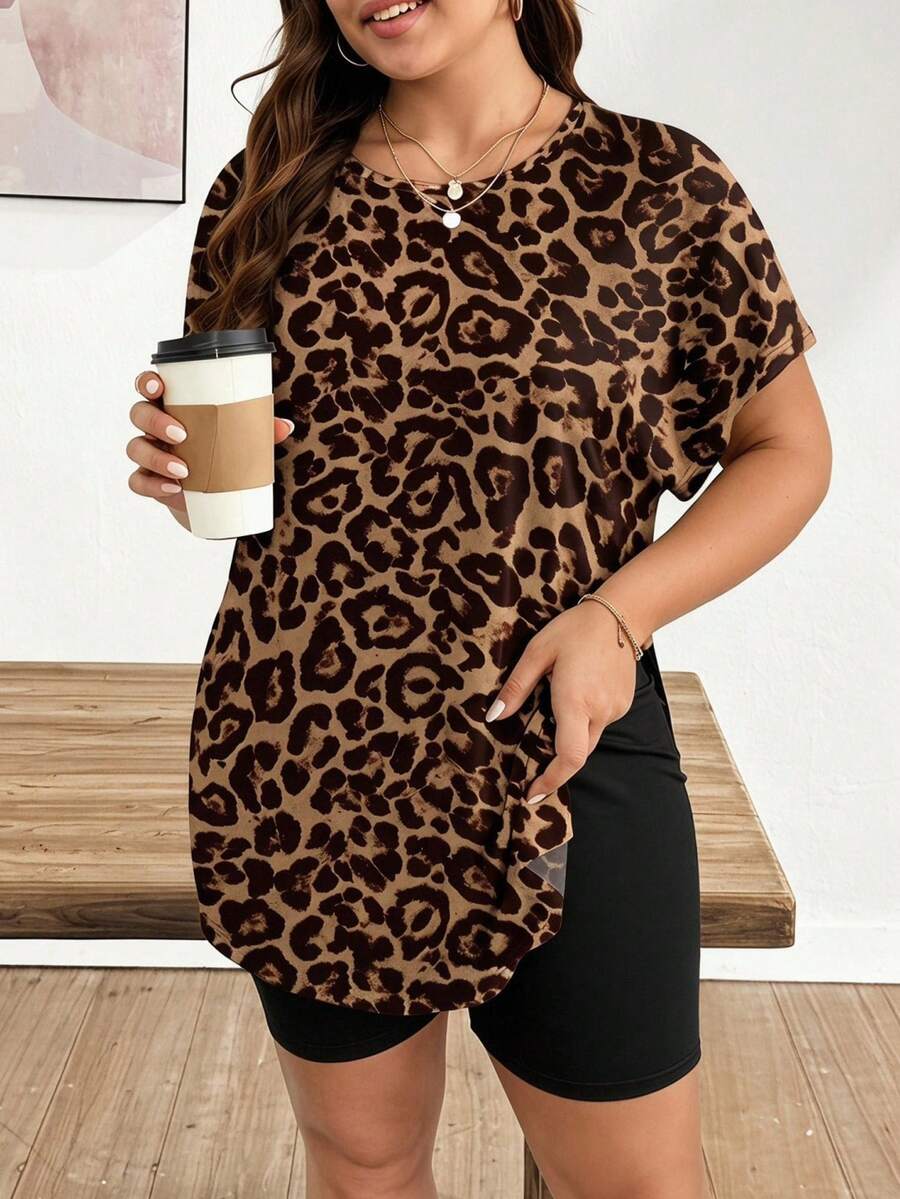 SHEIN Frenchy 休閒復古豹紋緊身圓領短袖上衣與短褲兩件套，適合夏季