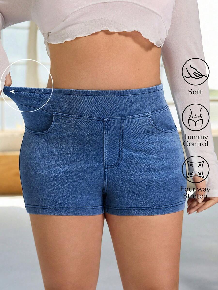 SHEIN Essnce Plus Size Women Casual Formal Alternative Elastic Skinny Denim Shorts Vacation Light Blue Summer Holiday Club Date Night - Medium Wash - View 1