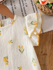 SHEIN Young Girl Floral Pattern Round Neck Ruffle Sleeve Cute Blouse - Yellow - View 4