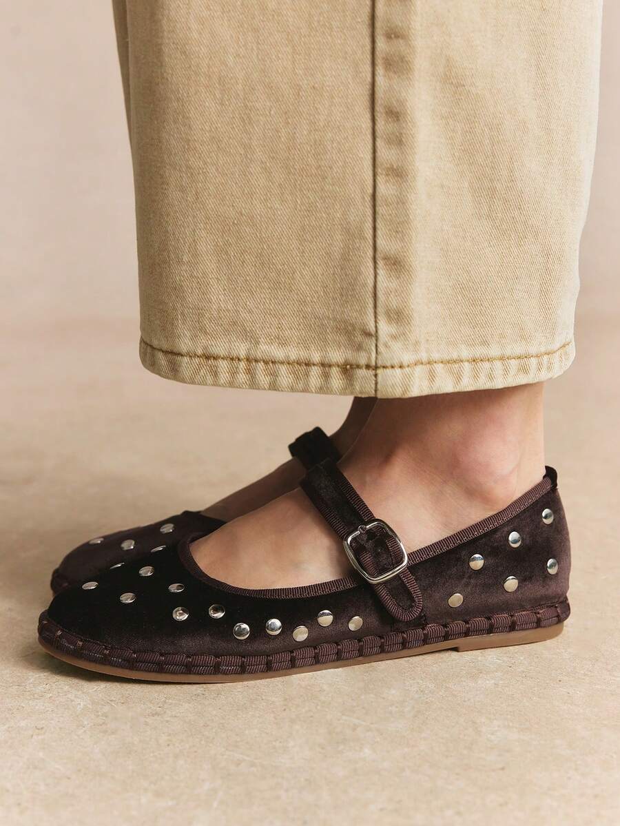 Rosivie Women Flats - Coffee Brown - View 1