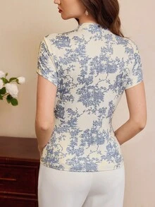 Vintamour 復古優雅女款T恤新中式立領珍珠鈕扣碎花休閒通勤度假夏季上衣夏季女裝夏季穿搭女款節慶穿搭女款外出上衣外出穿搭優雅女款襯衫女款休閒襯衫度假穿搭女款度假穿搭女款夏季度假穿搭鄉村音樂會穿搭女款鄉村服飾女款鄉村風格女款鄉村造型藍色上衣辦公穿搭 - 藍白色 - 查看 6