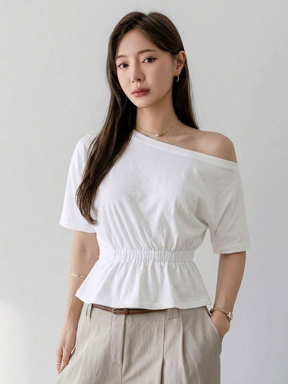 Women's Solid Color Minimalist Casual Asymmetric Neck T-Shirt Summer Business Casual Woman
