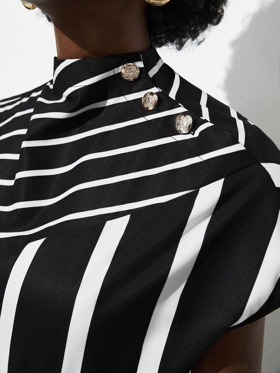 SHEIN Maija 2026 Spring & Summer Women'S Striped Stand Collar Shirt, Suitable For Wedding Guest, Host, Date, Party, Concert, Brunch, Airport, Multi-Occasion