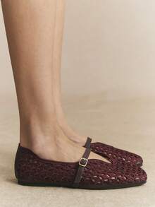 Rosivie Women Casual Versatile Commuter Hollow Embroidery Flats - Burgundy 3 - View 4