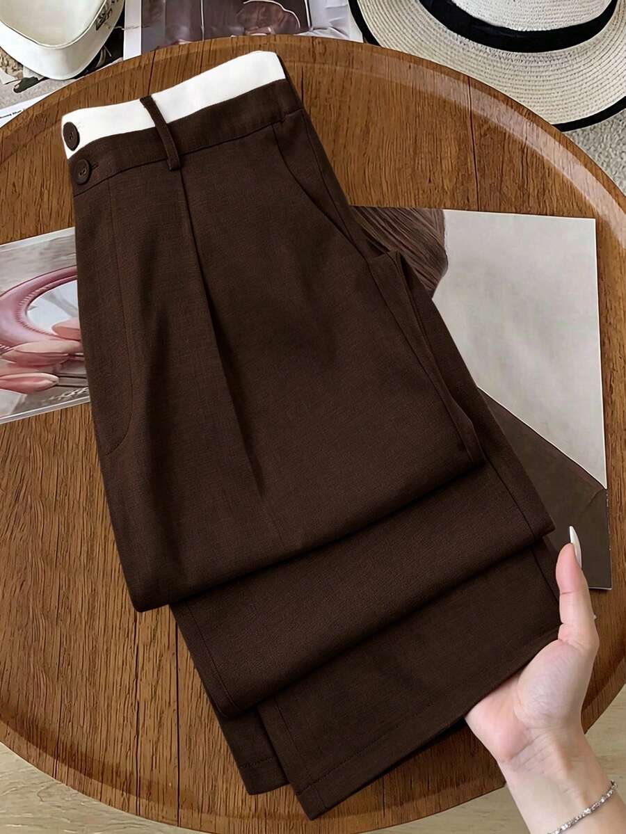 GlowEve CURVE Celana Panjang Wanita Ukuran Besar dengan Pinggang Warna Kontras dan Potongan Lurus untuk Musim Gugur - Coffee Brown - View 1