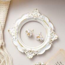 Cirelle 1 pieza, marco de cuadro decorativo tallado estilo europeo blanco y dorado, Body de marco de material de resina pintado a mano, artículo de exhibición en miniatura para mesa interior, accesorios DIY hechos a mano, múltiples formas disponibles para selección, mejora el estilo general del espacio, adecuado para decoración de escenas en bodas, celebraciones de festivales, etc., artículos de decoración en miniatura para casas pequeñas, accesorios para fotografía de belleza, arte de uñas, joyería, etc., decoración de empaque de regalo - 1PC - Ver 10