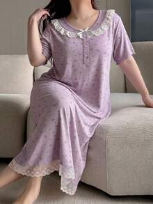 Dazy Plus 大碼女款對比蕾絲短袖碎花寬鬆休閒長款睡袍，居家夏日睡裙 - 紫色 - 查看 1