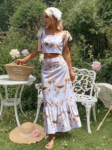 DAZY Bộ 2 món cho nữ, áo croptop và chân váy họa tiết hoa nhí buộc dây phía trước, trang phục thanh lịch cho kỳ nghỉ ở vùng quê. - Màu xanh lam - Xem 3