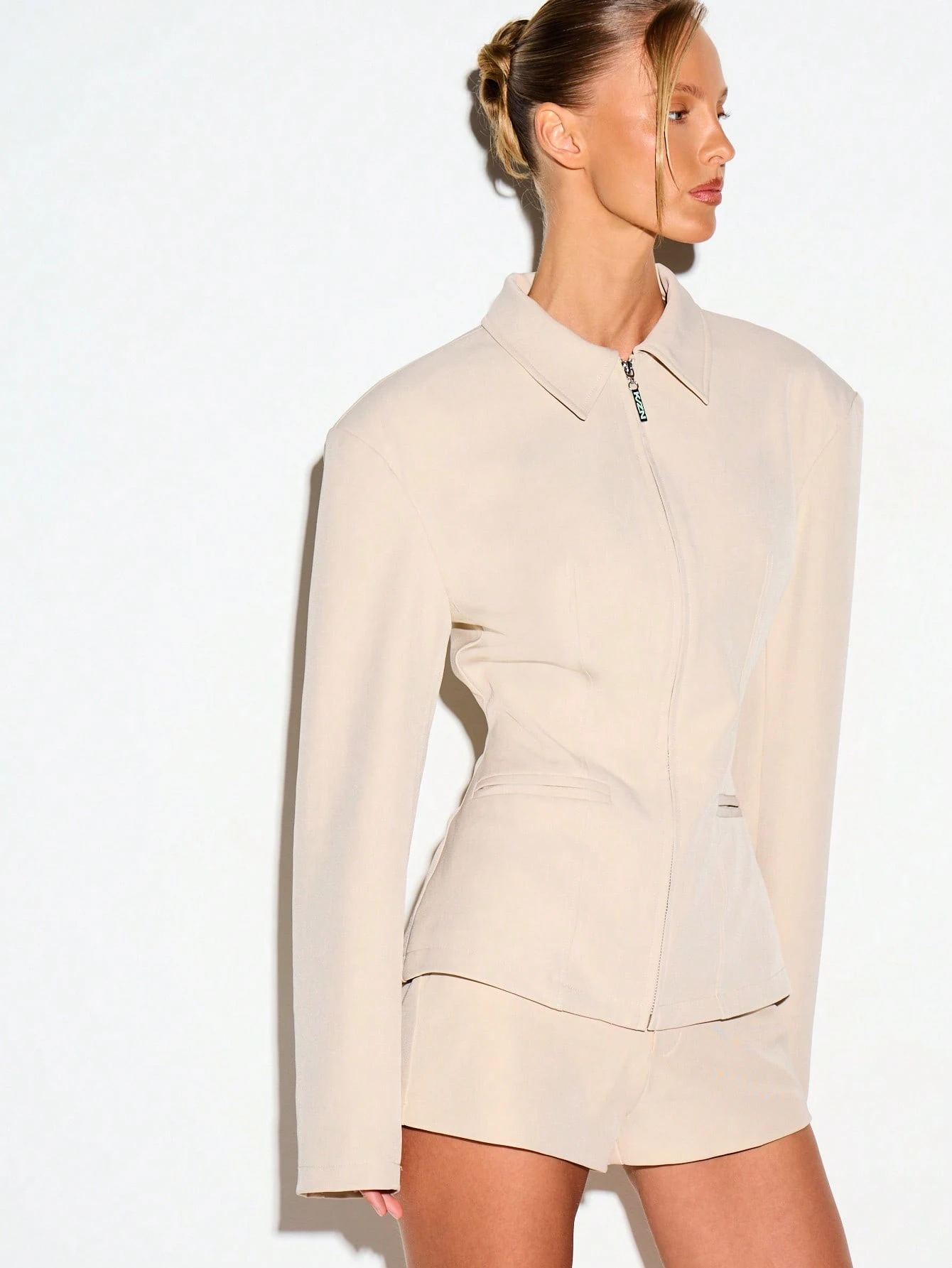 Zip-Up Blazer With Collar And Tailored Waist