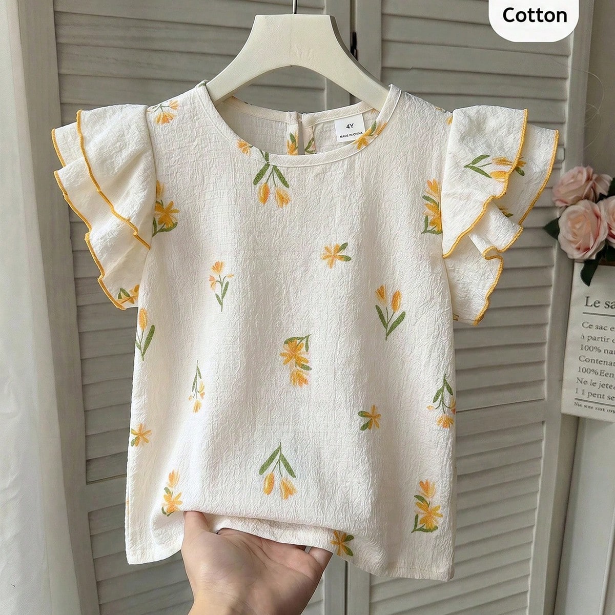 Blusa linda con cuello redondo, mangas con volantes y estampado floral para niña