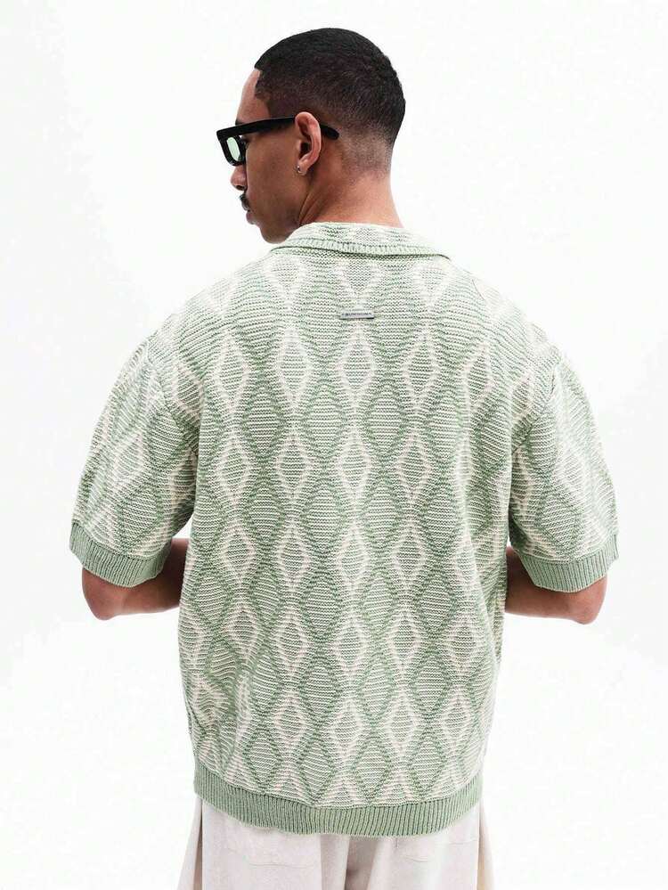 Polo en maille texturée à coupe carrée et motif losanges