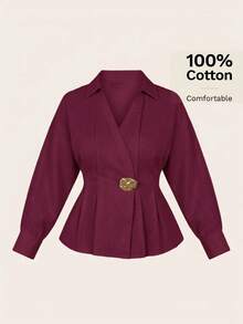 Auralis Blusa feminina plus size de manga comprida, ideal para outono/inverno/primavera. Blusa branca com pregas assimétricas e fivela metálica decorativa. Elegante modelo envelope com decote cruzado. Blusa romântica francesa para o trabalho. - Borgonha - Ver 7