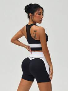 Easithlete Women Sports Sets - Black and White - View 5