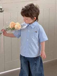 Dazy Kids 男嬰休閒 Polo 領純色刺繡上衣 夏季幼兒款 - 藍色 - 查看 5