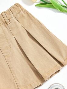 SHEIN Young Girls' Casual Cute Denim Pleated Skirt, Summer Lightweight New Arrival, Washed White, Casual Cute Sweet Street Fashion , Minimalist Design, 3/4 Elastic Waist, Snap Button Decor, A-Line Non-Stretch Denim Shorts, Soft Cotton Denim Fabric, Daily, Party, School, Commute, 2026 Summer New Release - Khaki - View 3