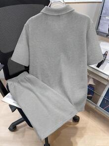 SHEIN 2件/組 青少年男款寬鬆版型素色翻領短袖 Polo 衫與短褲套裝，適合通勤、上學、日常、運動的休閒穿搭，適用於春/夏季 - 灰色 - 查看 2