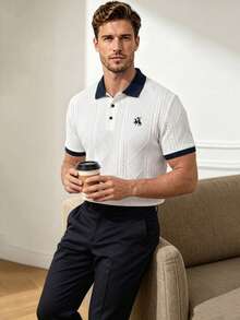 Calvornis 男士时尚休闲通勤短袖 Polo 衫，男士提花针织上衣，男士纽扣针织 Polo 衫，白色针织短袖 Polo 衫，男士图案短袖 Polo 衫，复古风格，适合日常休闲穿着、周末旅行、户外活动、探险旅行、轻松的工作环境或半正式场合，可作为送给男友/丈夫的礼物，周年纪念/生日、派对、暑假、海滩装扮、夏威夷婚礼以及春夏穿着。 - 白色 - 查看 5