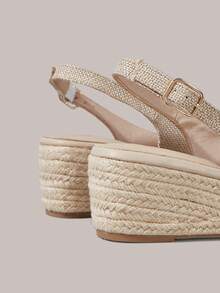 Styleloop Giày nữ thời trang thường ngày đế dày dệt từ dây gai dầu, giày kiểu dáng bohemian nghỉ dưỡng, đế vải canvas kiểu Pháp cổ điển, chất liệu dệt màu mơ, giày cao gót đế xuồng đơn giản và thời trang, gót cao, kiểu dáng nâng gót, mang đến không khí nghỉ dưỡng, trang phục mùa hè, món đồ không thể thiếu khi đi du lịch. - Màu hạnh nhân 9 - Xem 6