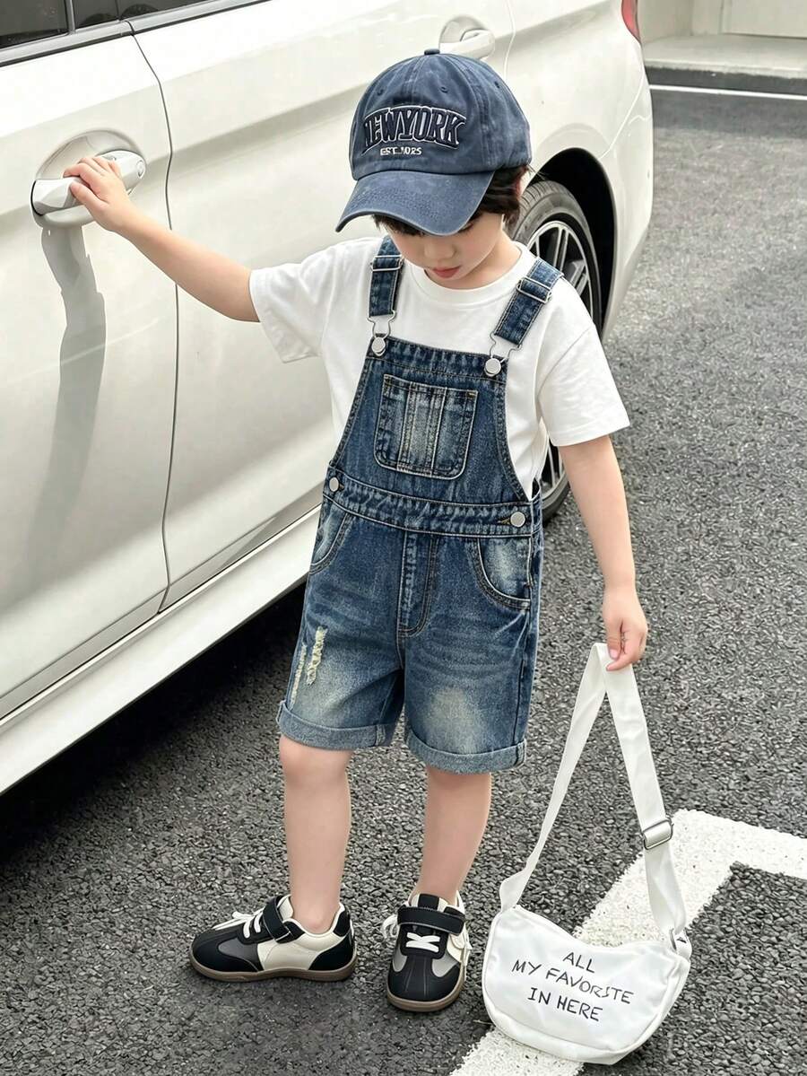 Genkimix Kids 男童夏季水洗休闲舒适牛仔背带短裤,个性化做旧装饰,假口袋设计,卷边裤脚,推荐中蓝色水洗牛仔百搭款 - 中等水洗藍 - 查看 1