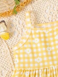 SHEIN Playful Pals 宝宝夏季必备！甜美碎花吊带连衣裙+三角短裤两件套，清新配色，适合日常穿着和外出。 - 彩色 - 查看 8
