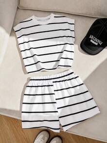 SHEIN 2pcs Tween Girls' Fashionable Striped Round Neck Short Sleeve Top And Shorts Set, Suitable For Outdoor, Playing, And Casual Outings In Summer - Multicolor - View 1