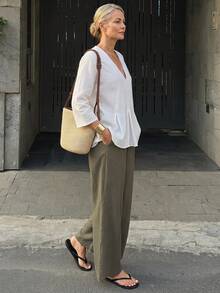 Vivie Lora 中老年女性纯色V领休闲褶皱荷叶边宽松套装 - 卡其色 - 查看 4