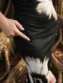 CAJUNI Váy midi nữ một vai họa tiết in - màu đen - Xem 3