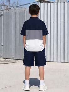 SHEIN Casuvi Kids 青少年男孩春夏季短袖 Polo 衫 & 長褲 2 件套，時尚針織條紋動物印花，休閒舒適大口袋長褲，百搭戶外穿搭 - 彩色 - 查看 2