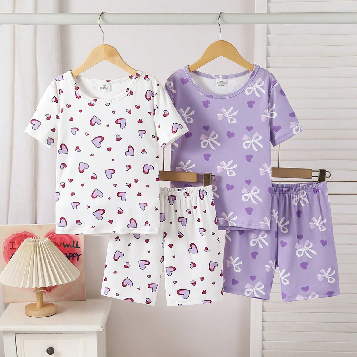 Conjunto de pijama de 4 piezas para niñas con diseño de lazo y corazón, de manga corta y pantalón corto elástico de punto, cómodo y suave, mejor