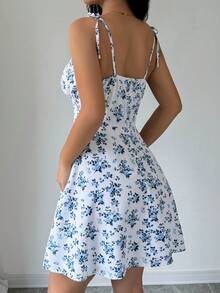 SHEIN Raffinéa Ladies' Spaghetti Strap Tie-Back Floral Print Pleated Cami Dress Mini Short Women Outfit - Blue and White - View 2