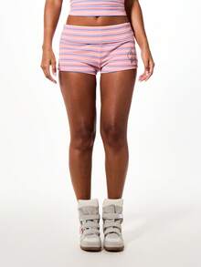 BABYPHAT Shorts con pliegue con rayas de logo, con emblema frontal y detalle de logo con texto - Rosa - Ver 4