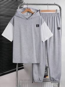 SHEIN 儿童两件套青少年男童休闲连帽短袖T恤短裤套装，街头朋克摇滚校园风，适合春夏日常穿着、运动、郊游、上学、派对、节日、拍照等场合。 - 灰色 - 查看 4