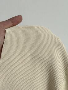 SHEIN EZwear 女款素色鈕扣設計不對稱領長袖毛衣與針織長褲休閒套裝 - 卡其色 - 查看 12