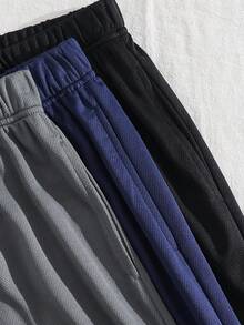 SHEIN 青少年男童三件套休闲撞色反光条短裤套装，黑/灰/蓝，适合运动、居家、学校、校园、大学等场合。 - 彩色 - 查看 4