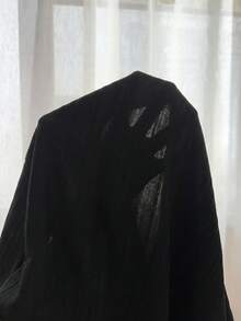 SHEIN 两件套男童休闲学院风纯白色镂空针织柔软圆领短袖开衫上衣搭配卡其色撞色束口短裤，适合春夏穿着，日常、上学、旅行、度假、派对等场合。 - 彩色 - 查看 7