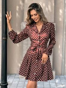 SHEIN PariChic Đầm dài tay màu cà phê thanh lịch dành cho nữ, họa tiết hoa hồng lãng mạn phủ khắp thân đầm, có thắt lưng nơ, hàng cúc phía trước và thiết kế thời trang, phù hợp cho mùa thu/đông, xuân/hè, kỳ nghỉ, hẹn hò ngày Valentine, sinh nhật, dáng chữ A và kiểu đầm ngắn tay phồng dễ thương, lãng mạn. - Cà phê - Xem 3
