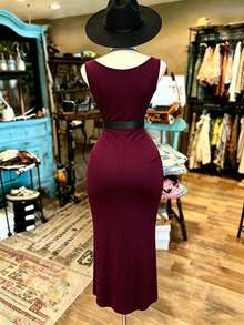 SuriyaCove Fitted Off-Shoulder Sleeveless Mid-Length Dress - Red - View 2