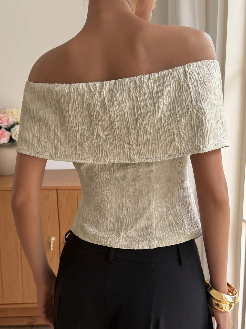 Women's Textured Off-Shoulder Short Sleeve Casual Elegant Shirt, Street Style Outfit Party Night Beige Summer