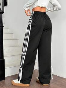 SHEIN Tall CURVE Plus Size Women's Casual Sports Black And White Striped Side Loose Wide Leg Pants,Elastic Waist Gym Long Trousers For Sommar,Daily Commute,Y2K Fashion - Black - View 2