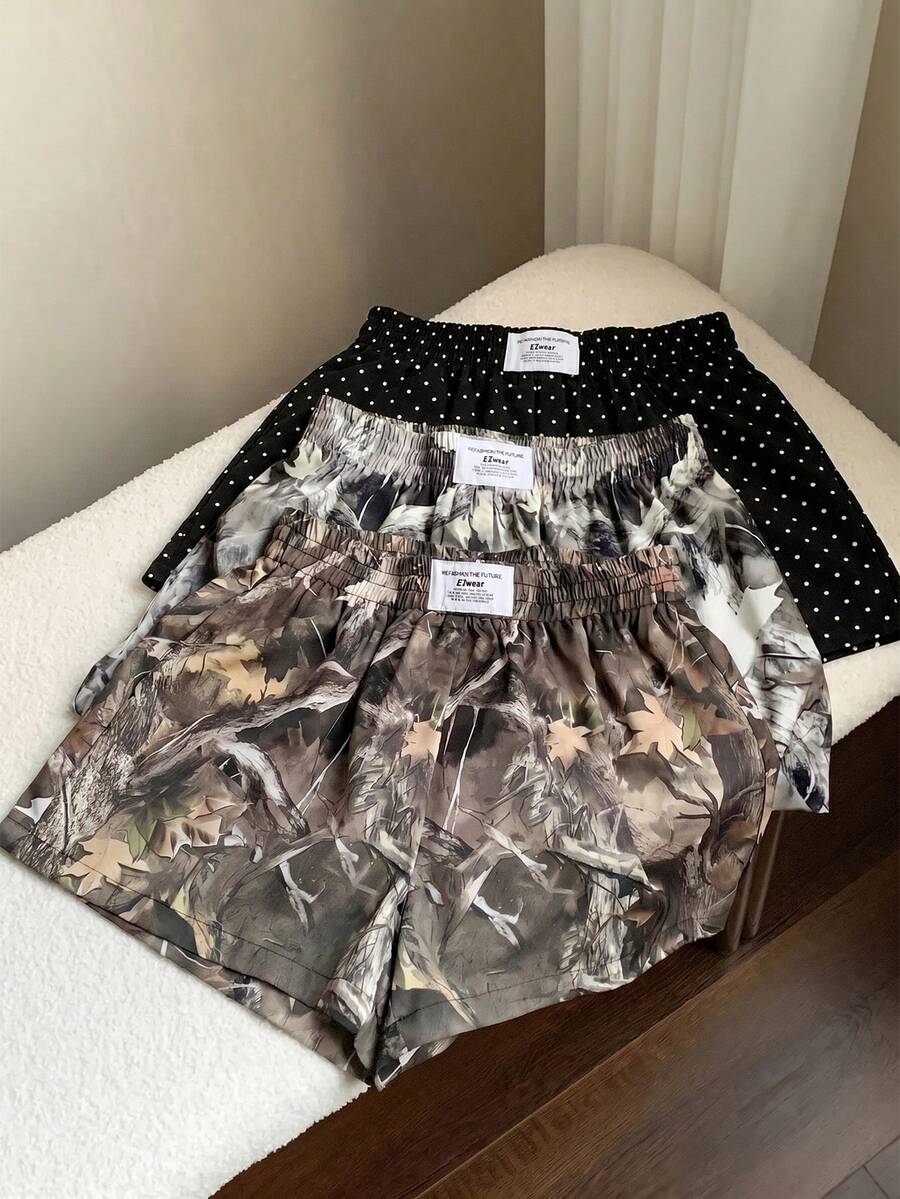 Comfortcana 3件裝波點、淺色分枝、深色分枝休閒短褲套裝,梭織面料,適合日常穿著,迷彩印花短褲套裝,適合日常通勤、約會、派對、秋冬/夏季、聖誕節、新年、感恩節、派對、婚禮、海灘、畢業典禮,時尚、優雅、休閒、外出、約會、預約、通勤、亮面、情人節、優雅、度假、休閒、Y2K、外出、畢業典禮等 - 彩色 - 查看 1