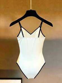SHEIN Franclia 女士新款撞色滚边V领吊带连体衣 - 黑與白 - 查看 2