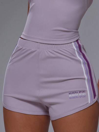 Musera Sport 撞色条纹侧边修身运动logo高腰运动迷你短裤套装（仅下装）适合健身房、运动、普拉提、跑步等场合，可爱少女日常穿着，Slowburn