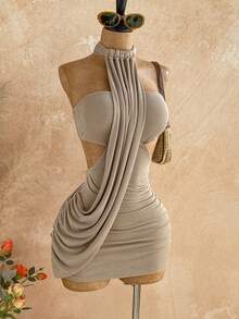 SHEIN PETITE CURVE 大码女式春夏不对称裹身系带修身迷你连衣裙，适合约会、花园派对、下午茶、插花、波西米亚风、度假、复古风、假日等各种场合。 - 卡其色 - 查看 6